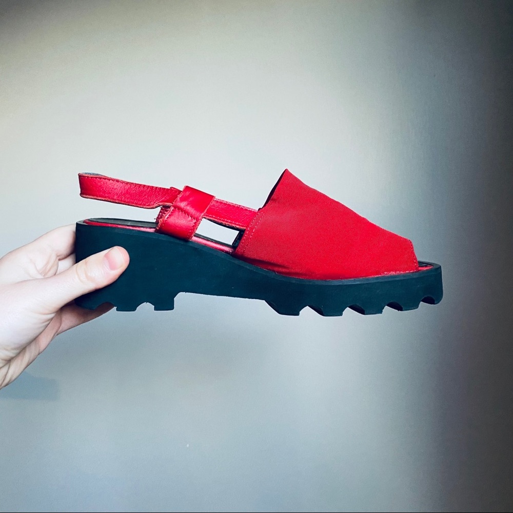 red platform sandals 🎈